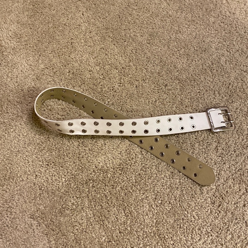 White trendy belt